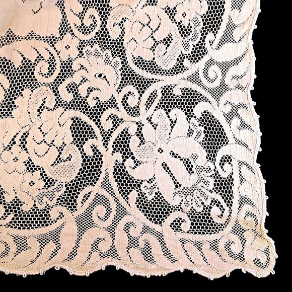 Vintage Floral Lace Tablecloth 74x60" Beige Oblong Mid-Century Linens - Picture 1 of 7